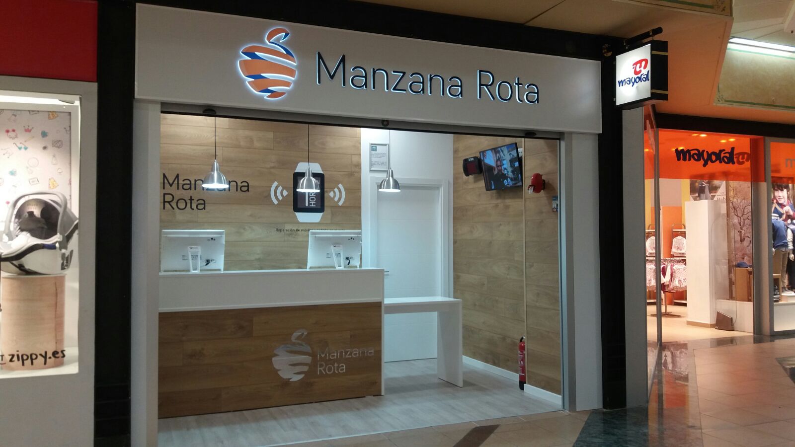 Inauguración Manzana Rota El Ingenio - Reparación IPHONE en Málaga en todos sus modelos - Manzana Rota